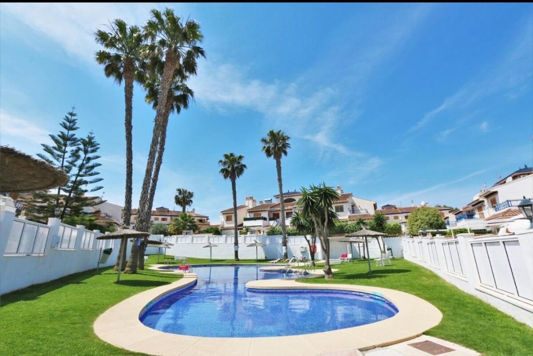 Chalet Adosado En Riomar-3, Urbanizacion Residencial Privada Torre de la Horadada Екстериор снимка